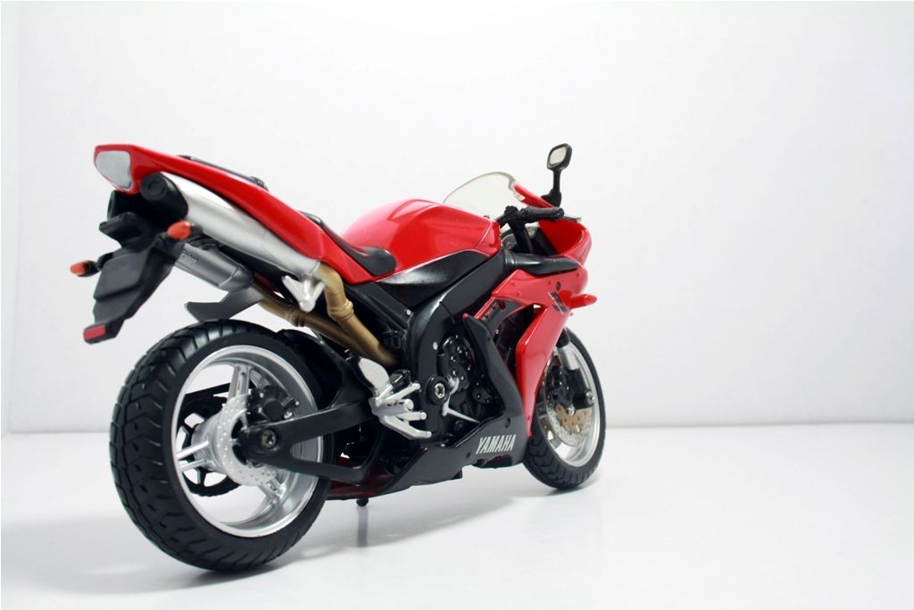 maisto yamaha r1